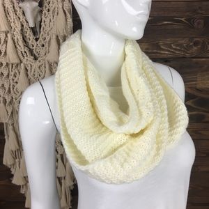 Magellan‎ Outdoors | Knitted Infinity Scarf Cream
